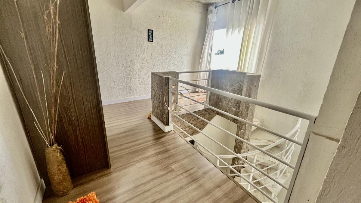 Sobrado à venda com 5 quartos, 240m² - Foto 14